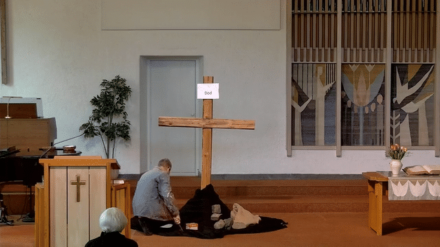 Se dramapredikan från långfredagen